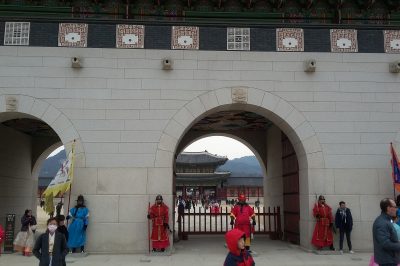Gyeongbokgung Palace: Destinasi Wisata Favorit di Seoul yang Tidak Boleh Dilewatkan